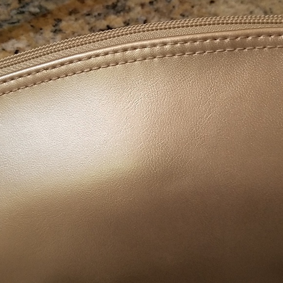 GOLD SHOULDER BAG - Picture 7 of 8